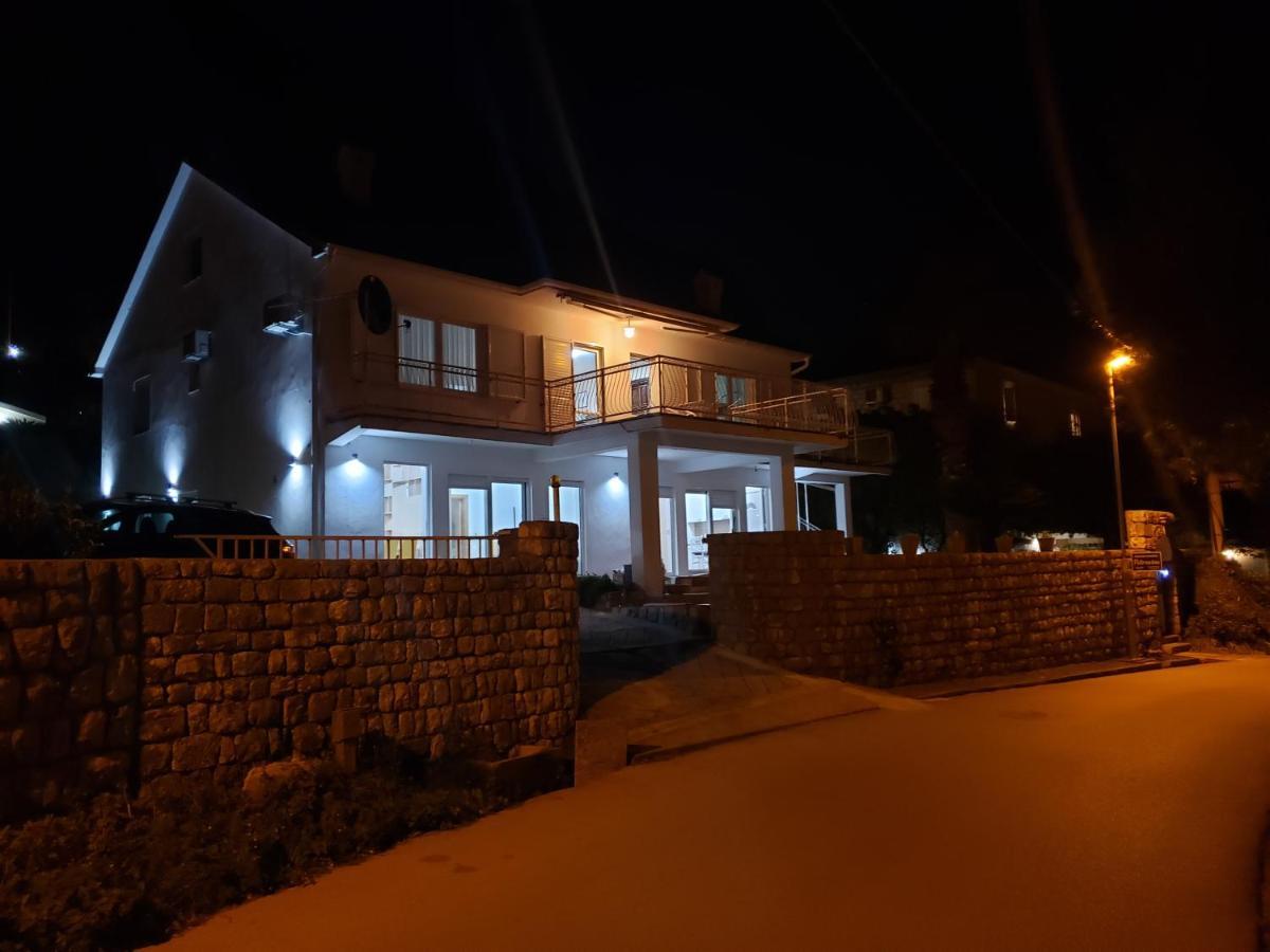 Waterfront Apartment Petrovina Kotor Exterior photo